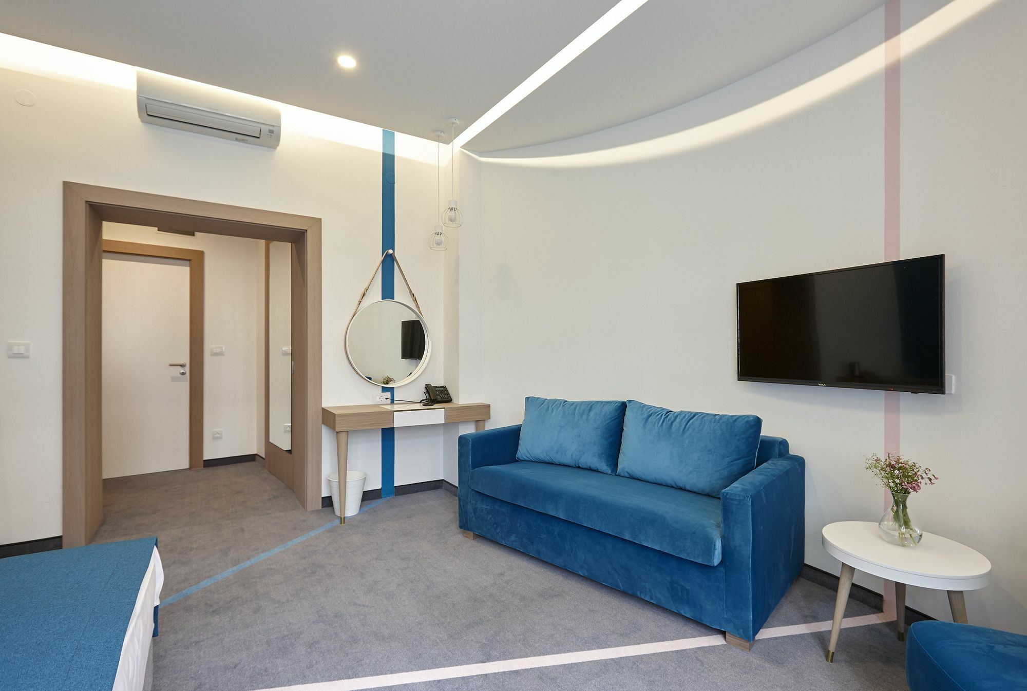 City Nest Modern & Cozy Suites Belgrado Esterno foto